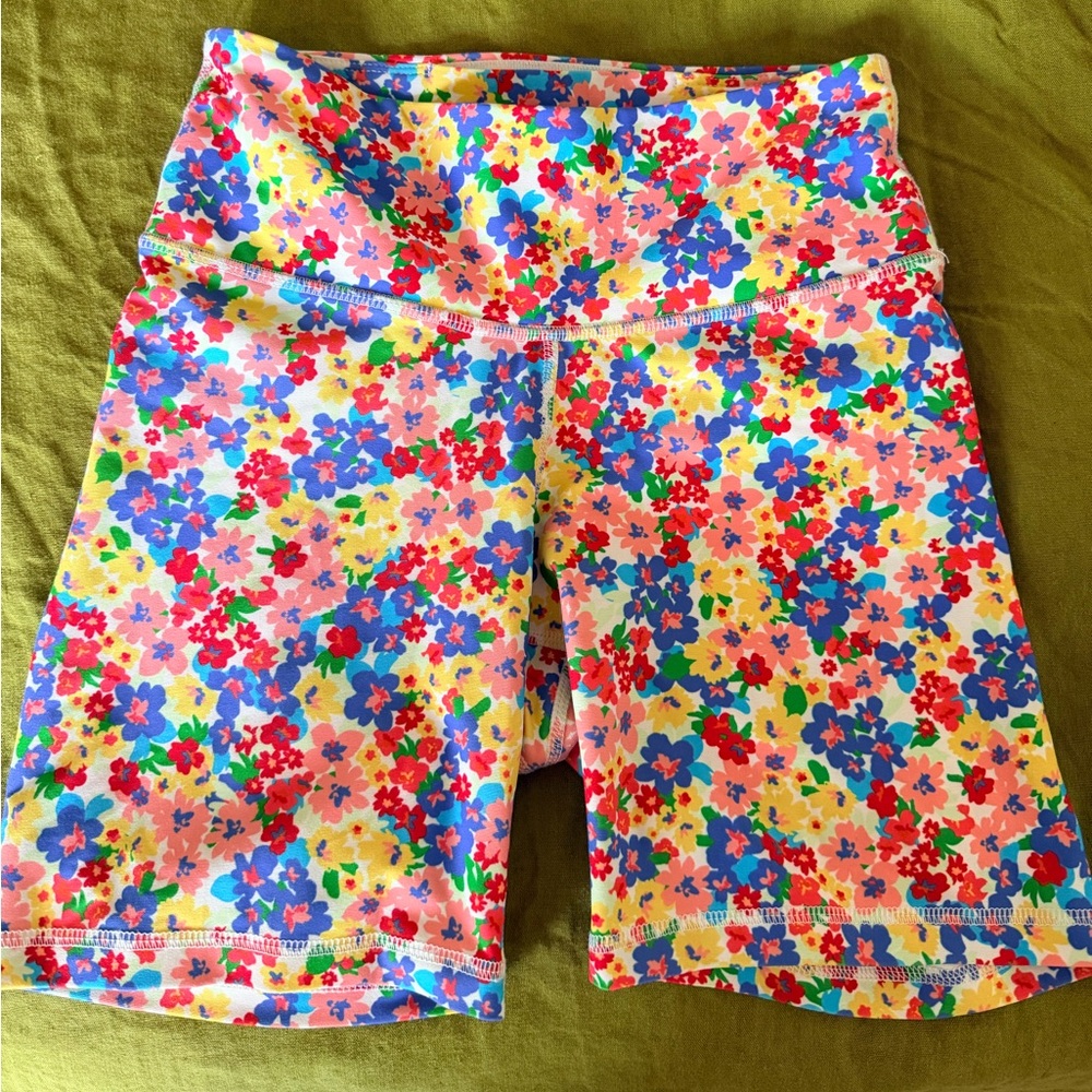 Old Navy multi floral powersoft bike biker shorts high rise go-dry XS